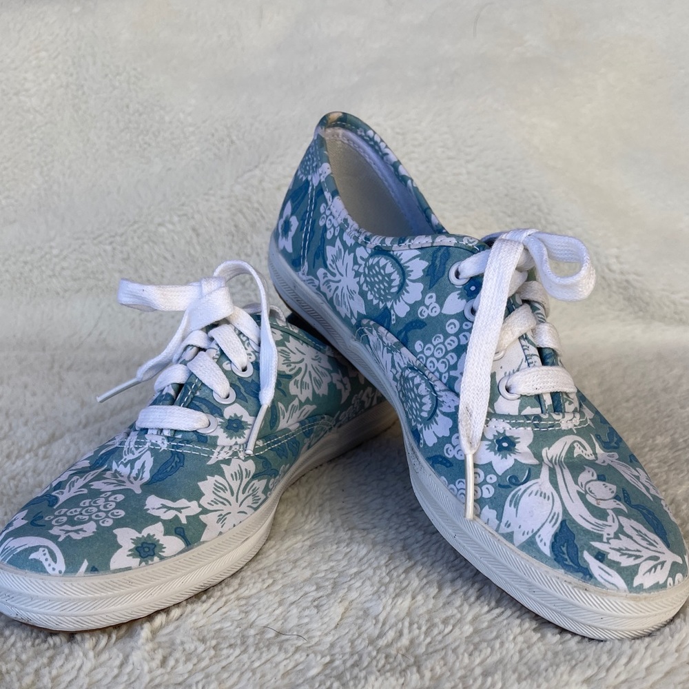 KEDS Sneakers Lace up Floral White-Light Blue Canvas Size 6
